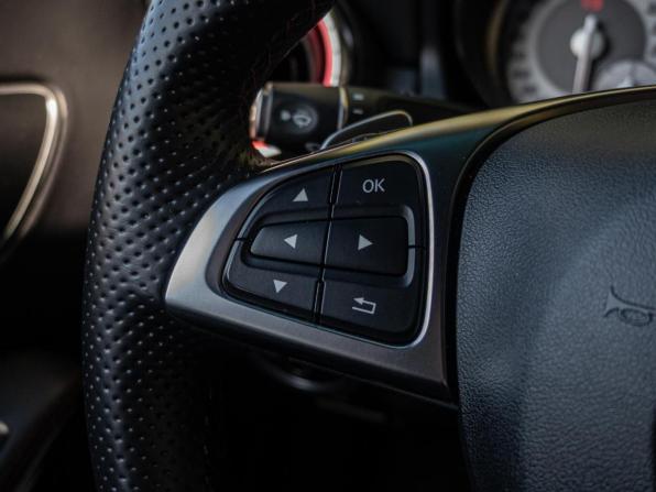 Mercedes-Benz CLA I (C117 X117) с пробегом 2015 года, цена 1 700 000 рублей, 211420 км, седан, Автокод Объявления