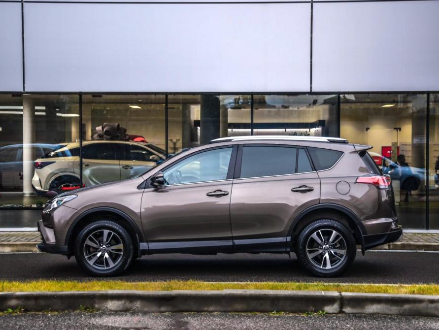 Toyota RAV4 IV (XA40) Рестайлинг Санкт-Петербург  - изображение 9