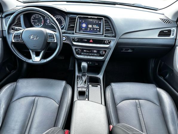 Hyundai Sonata VII (LF) Рестайлинг с пробегом 2019 года, цена 1 880 000 рублей, 143760 км, седан, Автокод Объявления