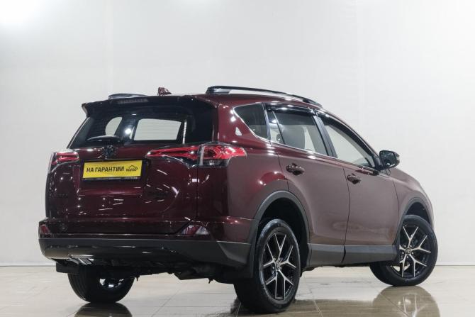 Toyota RAV4 IV (XA40) Рестайлинг с пробегом 2018 года, цена 2 699 000 рублей, 71000 км, внедорожник, Автокод Объявления