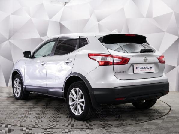 Nissan Qashqai II с пробегом 2017 года, цена 1 672 000 рублей, 130300 км, внедорожник, Автокод Объявления