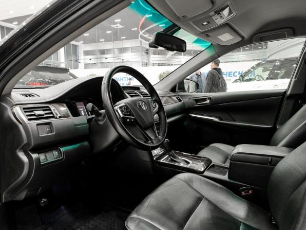 Toyota Camry VII (XV50) Рестайлинг 2 с пробегом 2017 года, цена 2 450 000 рублей, 130000 км, седан, Автокод Объявления