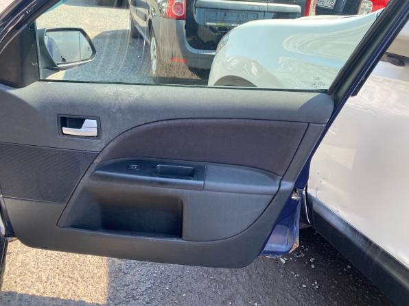 Ford Mondeo III с пробегом 2001 года, цена 199 000 рублей, 202000 км, универсал, Автокод Объявления