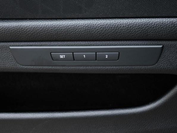 BMW 5 серии VI (F10/F11/F07) Рестайлинг с пробегом 2016 года, цена 1 890 000 рублей, 336038 км, седан, Автокод Объявления