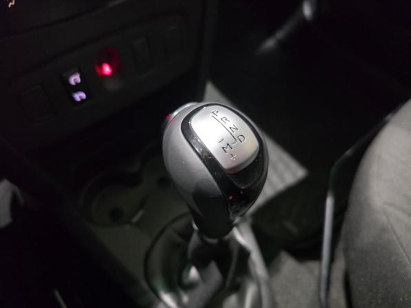 Renault Sandero II Рестайлинг с пробегом 2018 года, цена 1 135 000 рублей, 129350 км, хэтчбек, Автокод Объявления