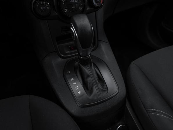 Ford Fiesta Mk6 Рестайлинг с пробегом 2016 года, цена 1 180 000 рублей, 85179 км, седан, Автокод Объявления
