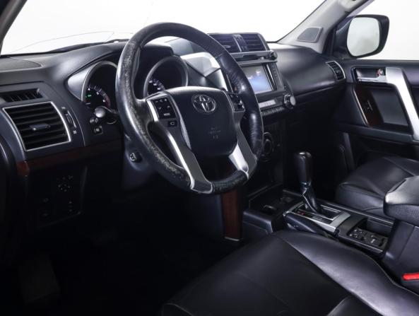 Toyota Land Cruiser Prado 150 Series Рестайлинг 1 с пробегом 2014 года, цена 3 324 000 рублей, 178931 км, внедорожник, Автокод Объявления