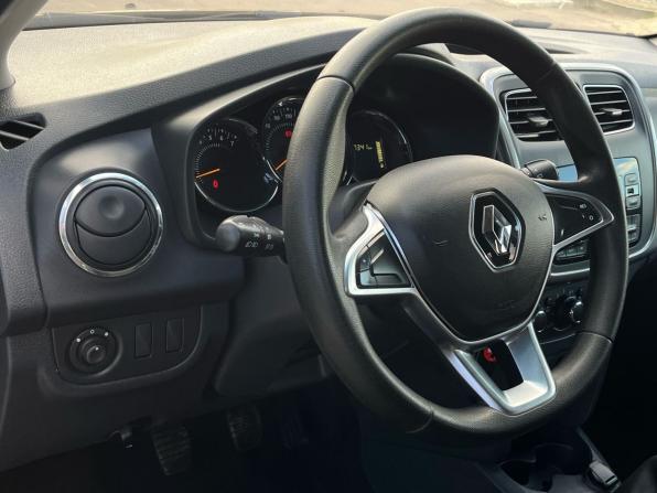Renault Sandero II Рестайлинг с пробегом 2020 года, цена 950 000 рублей, 177330 км, хэтчбек, Автокод Объявления