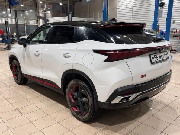 Omoda C5 I с пробегом 2023 года, цена 1 850 000 рублей, 15430 км, внедорожник, Автокод Объявления