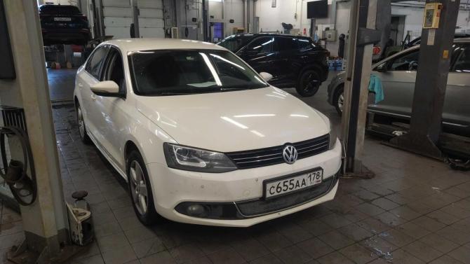 Volkswagen Jetta VI с пробегом 2014 года, цена 857 000 рублей, 215967 км, седан, Автокод Объявления