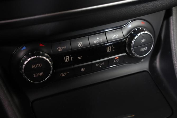 Mercedes-Benz GLA I (X156) с пробегом 2014 года, цена 2 299 000 рублей, 79543 км, внедорожник, Автокод Объявления