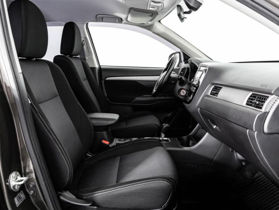 Mitsubishi Outlander III Рестайлинг 2 Санкт-Петербург  - изображение 16