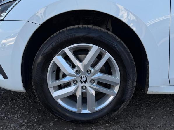 Skoda Octavia III (A7) Рестайлинг с пробегом 2021 года, цена 2 250 000 рублей, 112100 км, лифтбек, Автокод Объявления