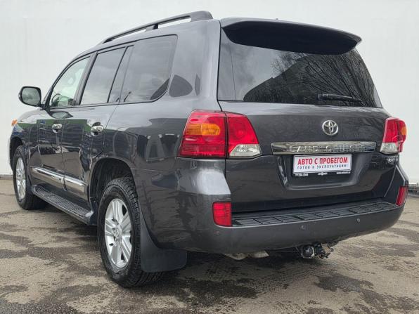 Toyota Land Cruiser 200 Series Рестайлинг 1 с пробегом 2014 года, цена 3 300 000 рублей, 448768 км, внедорожник, Автокод Объявления