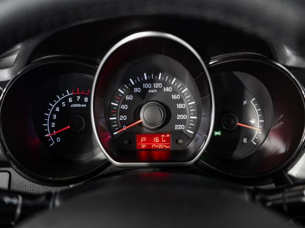 Kia Rio III Рестайлинг с пробегом 2016 года, цена 1 065 000 рублей, 174354 км, седан, Автокод Объявления