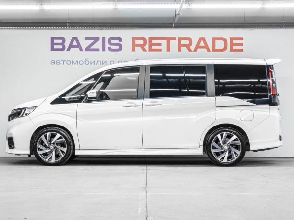 Honda Stepwgn V Рестайлинг с пробегом 2019 года, цена 2 450 000 рублей, 72888 км, минивэн, Автокод Объявления