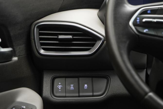 Hyundai Santa Fe IV с пробегом 2019 года, цена 2 900 000 рублей, 94764 км, внедорожник, Автокод Объявления