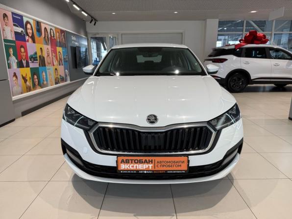 Skoda Octavia IV (A8) с пробегом 2021 года, цена 1 959 000 рублей, 133400 км, лифтбек, Автокод Объявления