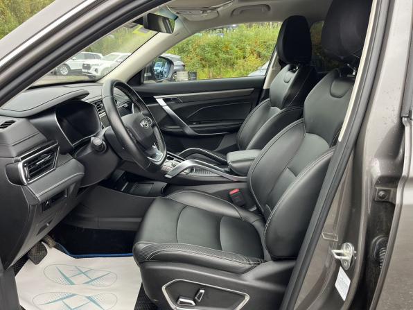 Geely Atlas Pro с пробегом 2023 года, цена 2 225 000 рублей, 28200 км, внедорожник, Автокод Объявления