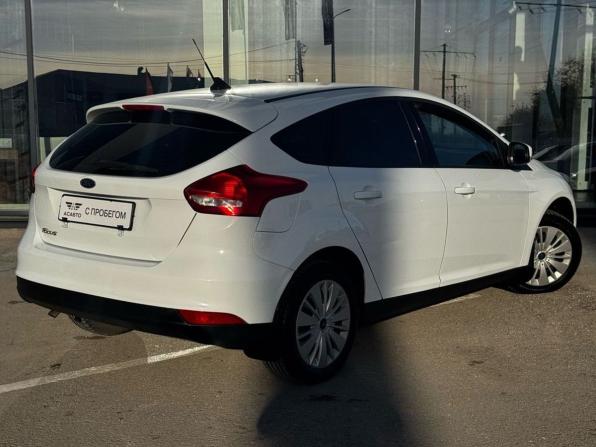 Ford Focus III Рестайлинг с пробегом 2018 года, цена 1 049 000 рублей, 123979 км, хэтчбек, Автокод Объявления