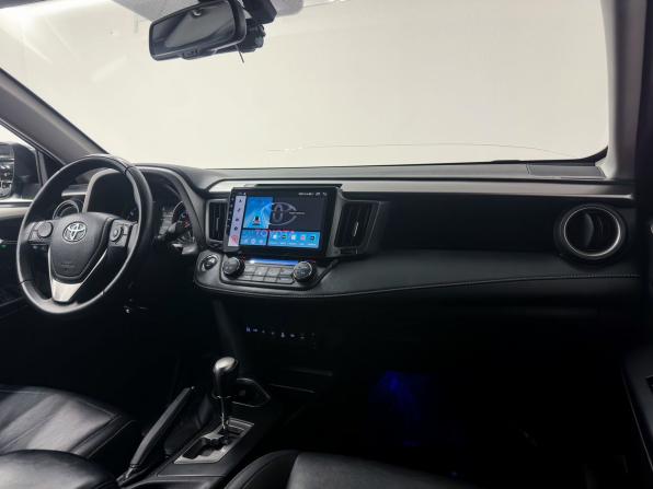 Toyota RAV4 IV (XA40) Рестайлинг с пробегом 2018 года, цена 2 650 000 рублей, 178000 км, внедорожник, Автокод Объявления