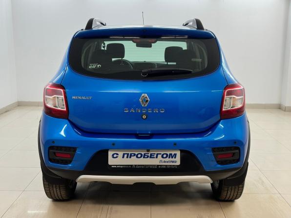 Renault Sandero II с пробегом 2015 года, цена 865 000 рублей, 104146 км, хэтчбек, Автокод Объявления