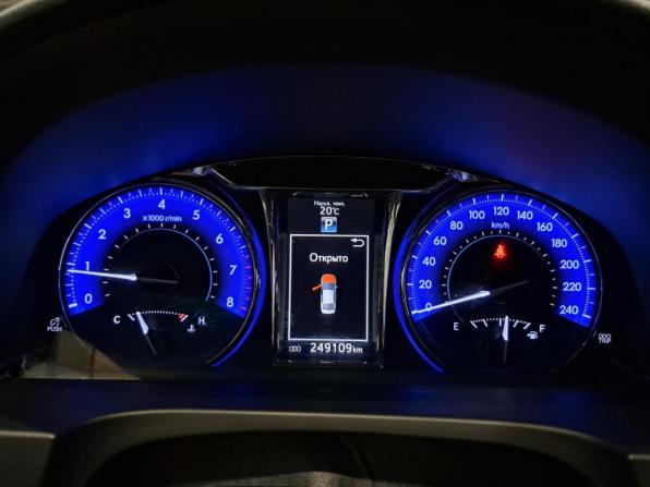 Toyota Camry VII (XV50) Рестайлинг с пробегом 2015 года, цена 1 550 000 рублей, 249108 км, седан, Автокод Объявления
