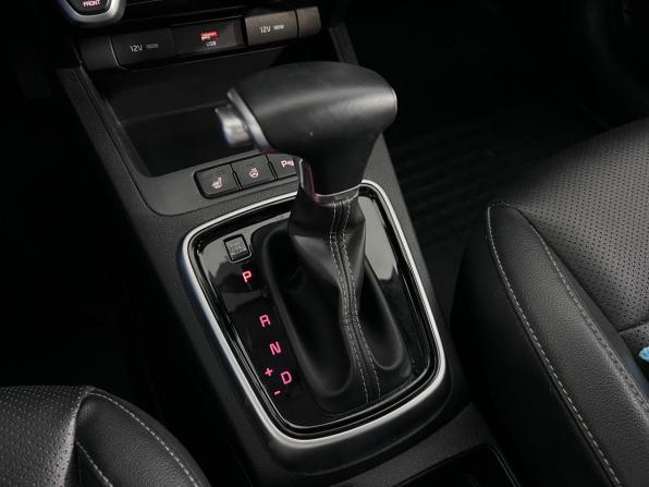 Kia Rio IV Рестайлинг с пробегом 2021 года, цена 1 934 000 рублей, 33391 км, хэтчбек, Автокод Объявления