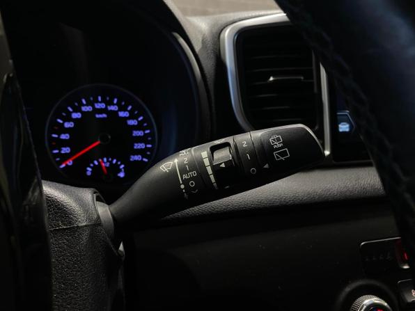 Kia Sportage IV Рестайлинг с пробегом 2018 года, цена 2 099 000 рублей, 133181 км, внедорожник, Автокод Объявления