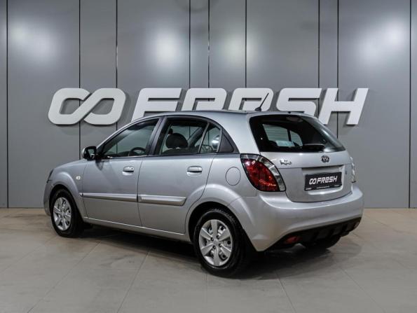 Kia Rio II Рестайлинг с пробегом 2010 года, цена 859 000 рублей, 62407 км, хэтчбек, Автокод Объявления