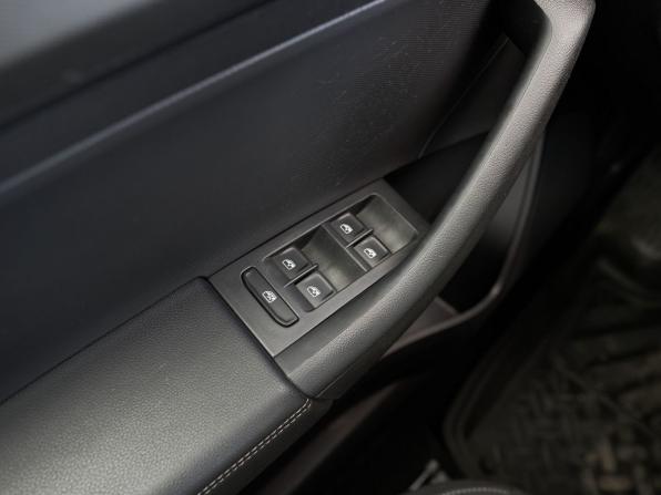 Skoda Rapid II с пробегом 2021 года, цена 1 600 000 рублей, 87556 км, лифтбек, Автокод Объявления