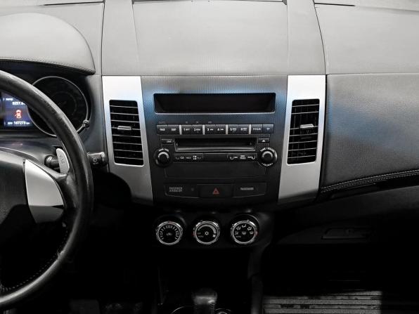 Mitsubishi Outlander II Рестайлинг с пробегом 2010 года, цена 950 000 рублей, 147272 км, внедорожник, Автокод Объявления