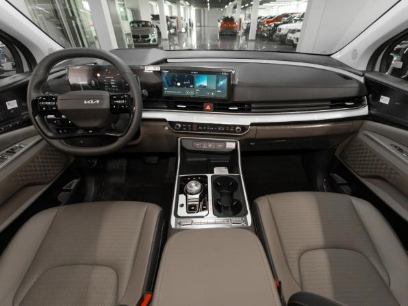 Kia Carnival IV Рестайлинг с пробегом 2026 года, цена 7 300 000 рублей, 20 км, минивэн, Автокод Объявления