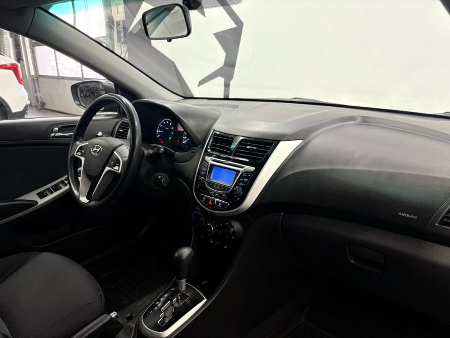 Hyundai Solaris I Ростов-на-Дону  - изображение 8