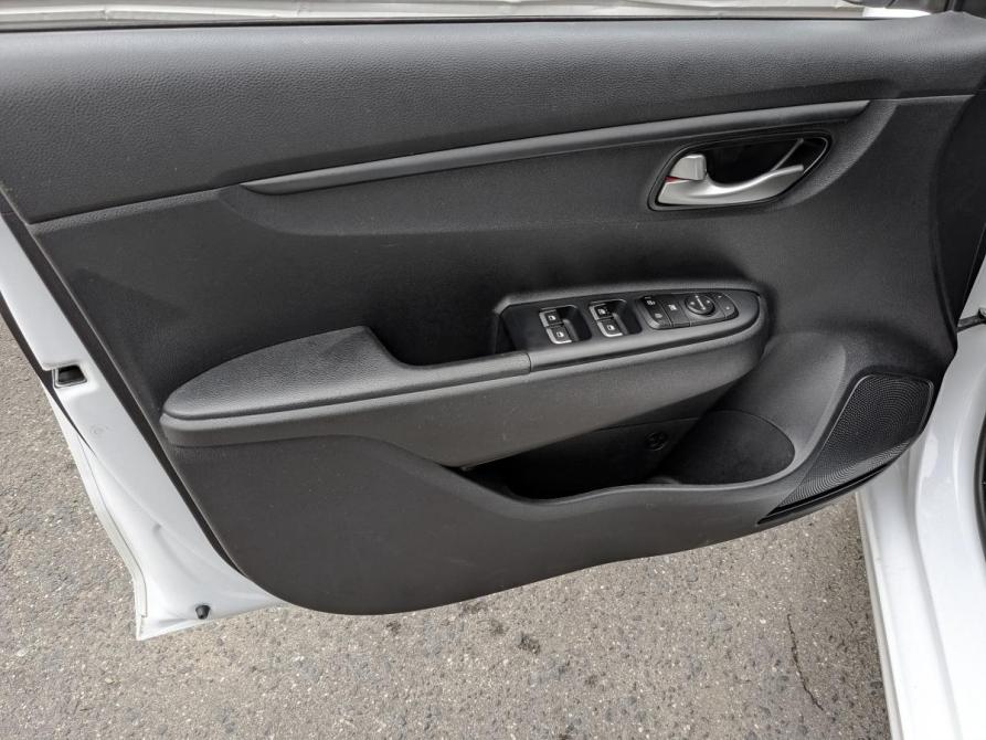 Kia Rio IV Рестайлинг Москва  - изображение 18