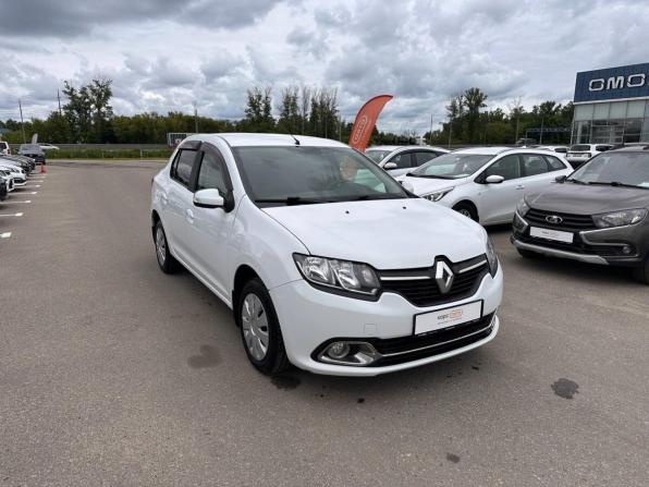 Renault Logan II с пробегом 2015 года, цена 654 500 рублей, 132222 км, седан, Автокод Объявления