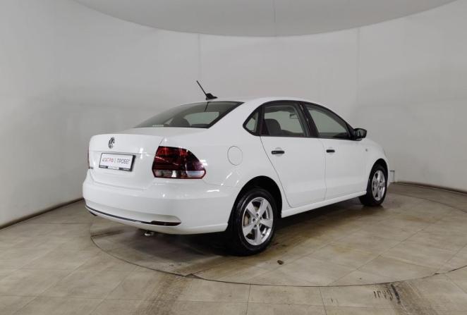 Volkswagen Polo V Рестайлинг с пробегом 2019 года, цена 1 305 000 рублей, 136000 км, седан, Автокод Объявления