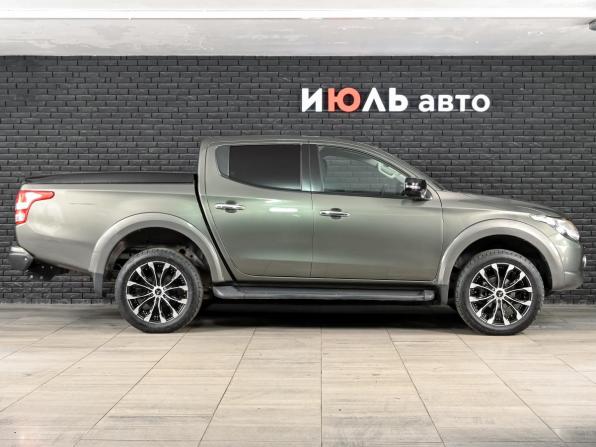 Mitsubishi L200 V с пробегом 2018 года, цена 2 760 000 рублей, 106007 км, пикап, Автокод Объявления