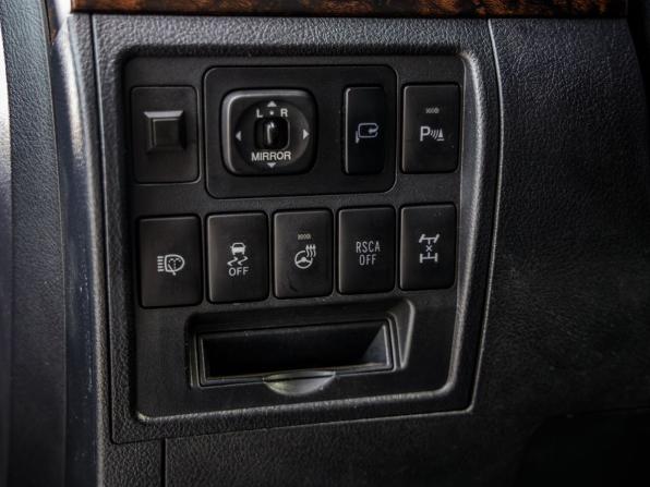 Toyota Land Cruiser 200 Series Рестайлинг 1 с пробегом 2012 года, цена 5 498 000 рублей, 289000 км, внедорожник, Автокод Объявления