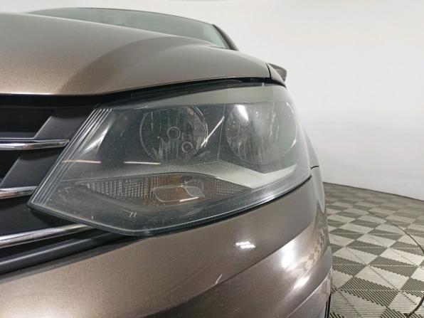 Volkswagen Polo V Рестайлинг с пробегом 2018 года, цена 1 299 000 рублей, 111000 км, седан, Автокод Объявления