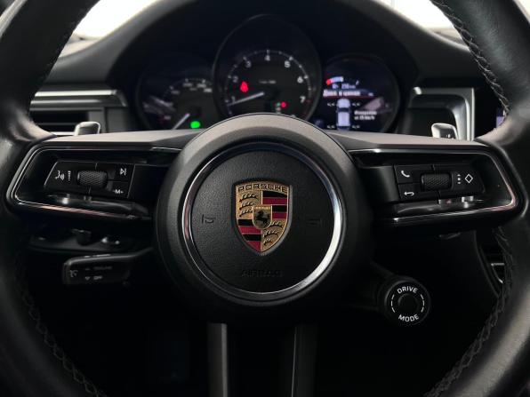 Porsche Macan I Рестайлинг 2 с пробегом 2022 года, цена 7 150 000 рублей, 55295 км, внедорожник, Автокод Объявления