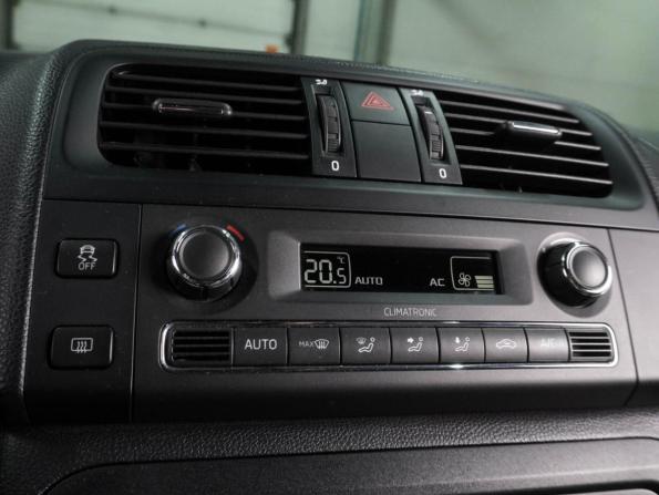 Skoda Fabia II Рестайлинг с пробегом 2014 года, цена 849 000 рублей, 145344 км, хэтчбек, Автокод Объявления