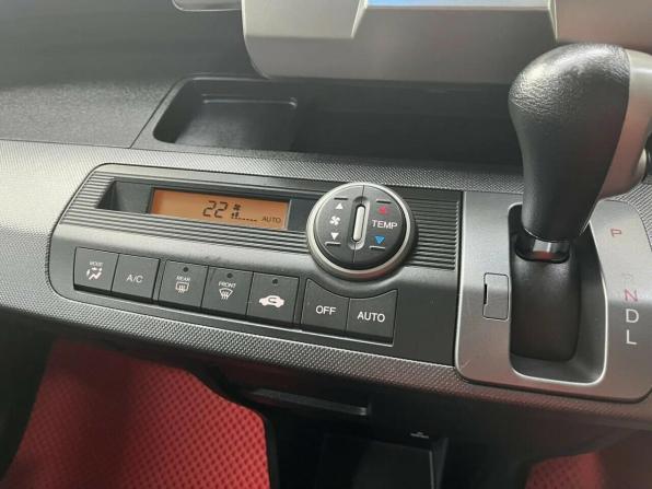 Honda Freed I с пробегом 2009 года, цена 1 014 000 рублей, 152686 км, компактвэн, Автокод Объявления