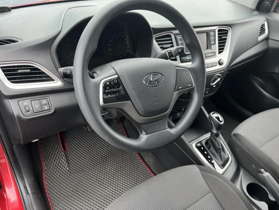 Hyundai Solaris II Буинск  - изображение 8