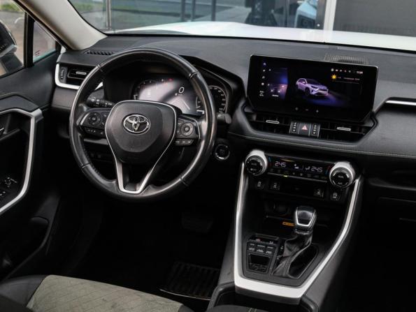 Toyota RAV4 V (XA50) с пробегом 2024 года, цена 3 700 000 рублей, 64819 км, внедорожник, Автокод Объявления