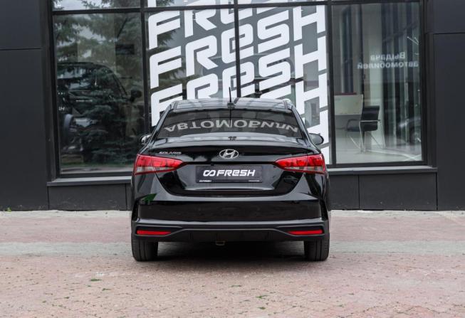 Hyundai Solaris II Рестайлинг с пробегом 2021 года, цена 1 789 000 рублей, 77643 км, седан, Автокод Объявления