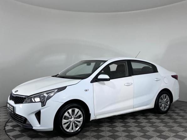 Kia Rio IV Рестайлинг с пробегом 2020 года, цена 799 000 рублей, 130593 км, седан, Автокод Объявления
