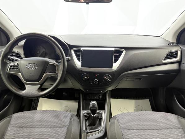 Hyundai Solaris II с пробегом 2017 года, цена 1 150 000 рублей, 139331 км, седан, Автокод Объявления