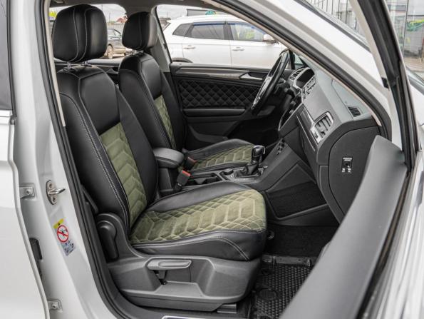 Volkswagen Tiguan II с пробегом 2018 года, цена 2 799 000 рублей, 123813 км, внедорожник, Автокод Объявления