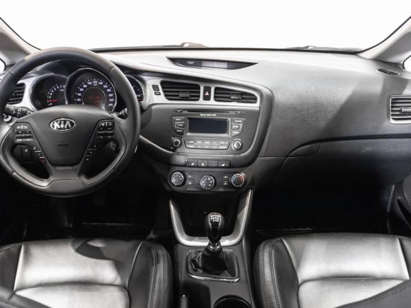 Kia Ceed II с пробегом 2015 года, цена 1 126 300 рублей, 174000 км, хэтчбек, Автокод Объявления